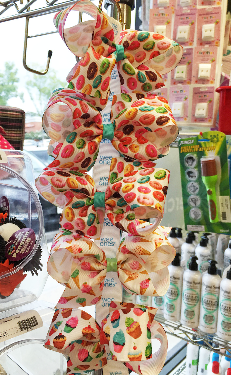 Who knew accessories could make you hungry!? sb-atl-nov2016finds-bows.jpg