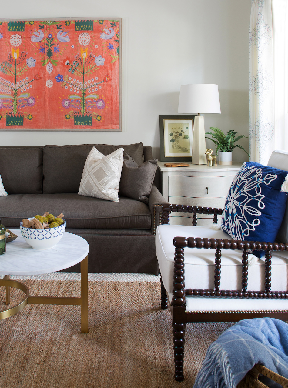 It’s important to show a little leg, which offsets skirted furniture and helps keep an appealing rhythm in the room. It’s important to show a little leg, which offsets skirted furniture and helps keep an appealing rhythm in the room.