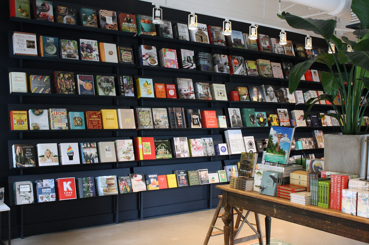 Books aren't just nice to read; they're nice to look at also Read Shop StyleBlueprint bookshelves