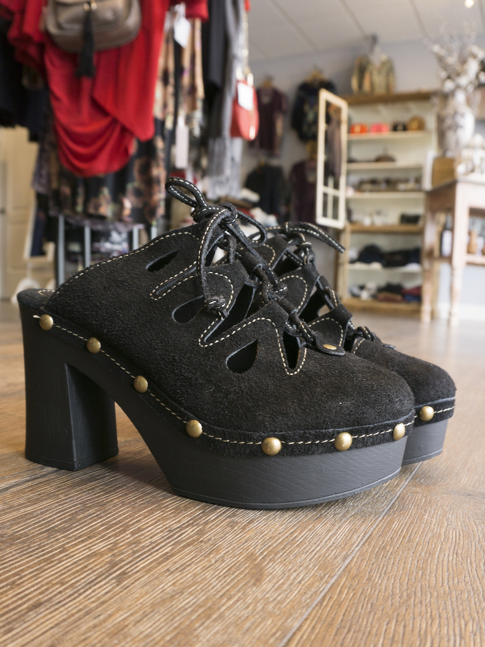 Pair the above shift dress with these super cool black lace-up clogs, $89, at Blu Boutique. Pair the above shift dress with these super cool black lace-up clogs, $89, at Blu Boutique.