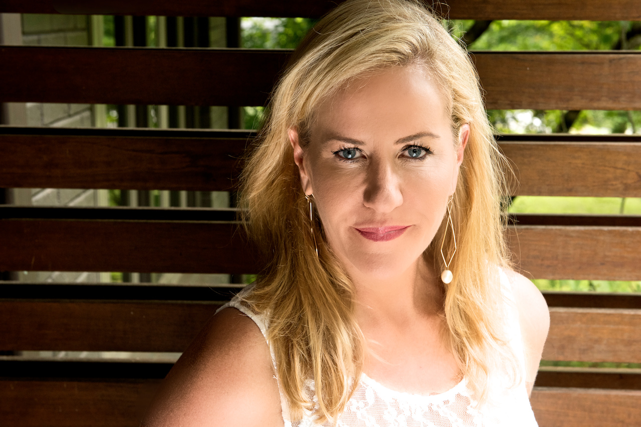 A serious moment for Kelly. Kelly Ford, co-host of America's Morning Show on The NASH
