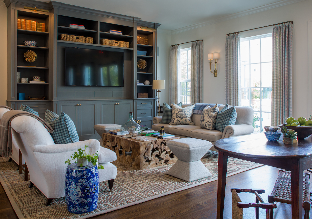 The clubhouse within a residential community of Schilling Farms shows a fresh approach to a classic design, which sets the tone throughout the entire project. The clubhouse within a residential community of Schilling Farms shows a fresh approach to a classic design, which sets the tone throughout the entire project.