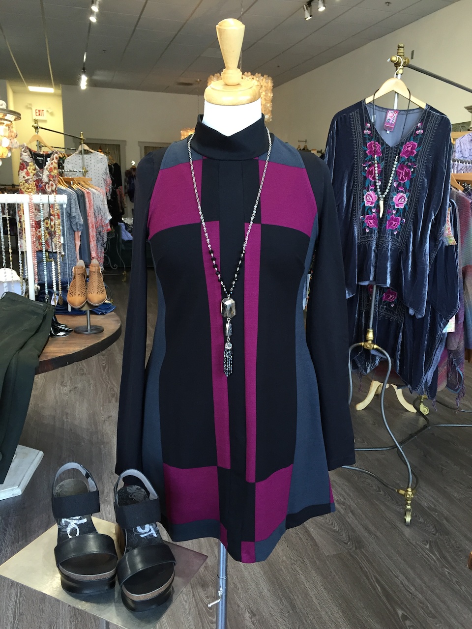 This mod look is giving us life! Tryst Boutique styleblueprint atlanta