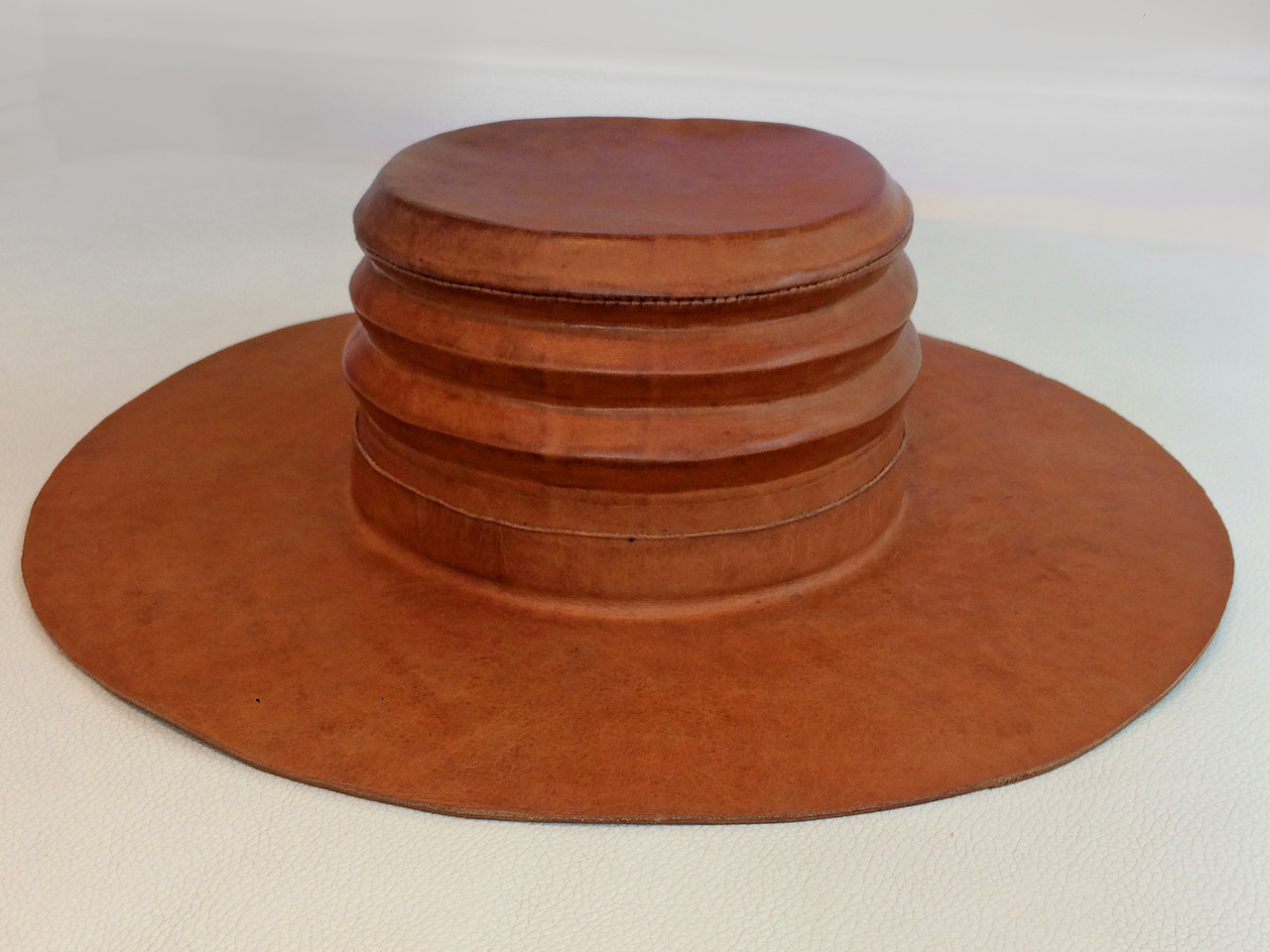 A confident dude can rock this leather hat! Leather men's hat StyleBlueprint Atlanta