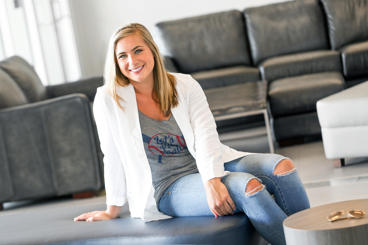 Sarah looks and stays cool in her graphic tee and linen blazer from Southern Vintage Market and Copper Penny respectively. Sarah looks and stays cool in her graphic tee and linen blazer from Southern Vintage Market and Copper Penny respectively.