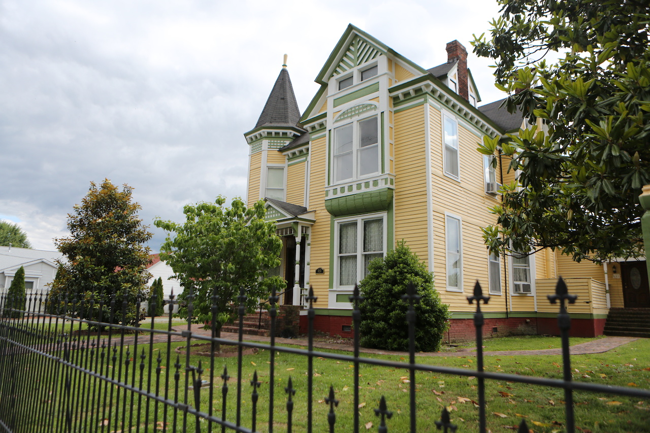 Another beautiful home in the Lowertown Arts District Another beautiful home in the Lowertown Arts District