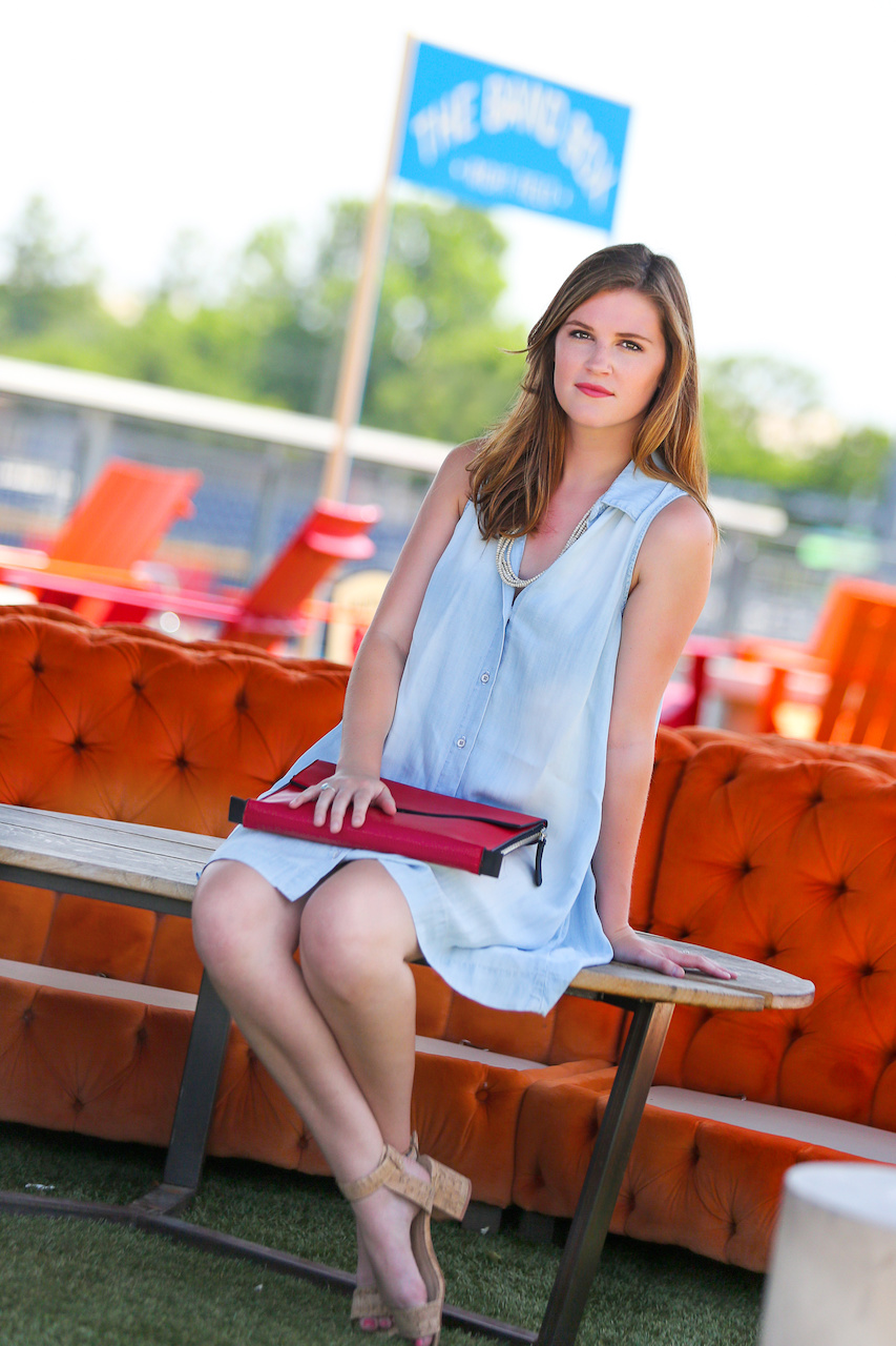 Caroline stays cool in a chambray shift from Copper Penny. Caroline stays cool in a chambray shift from Copper Penny.