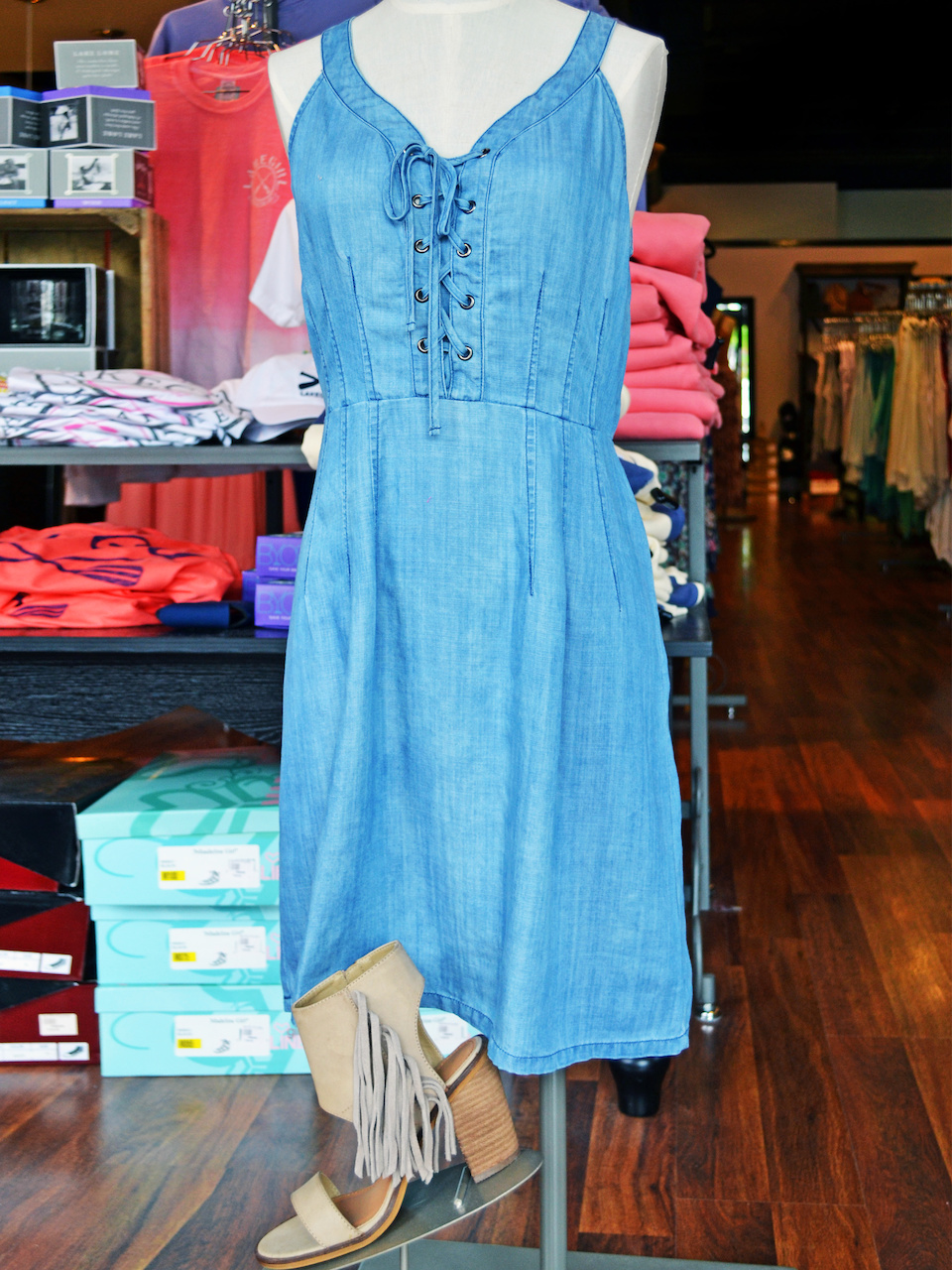 lots of lace-up dresses this summer june what to wear