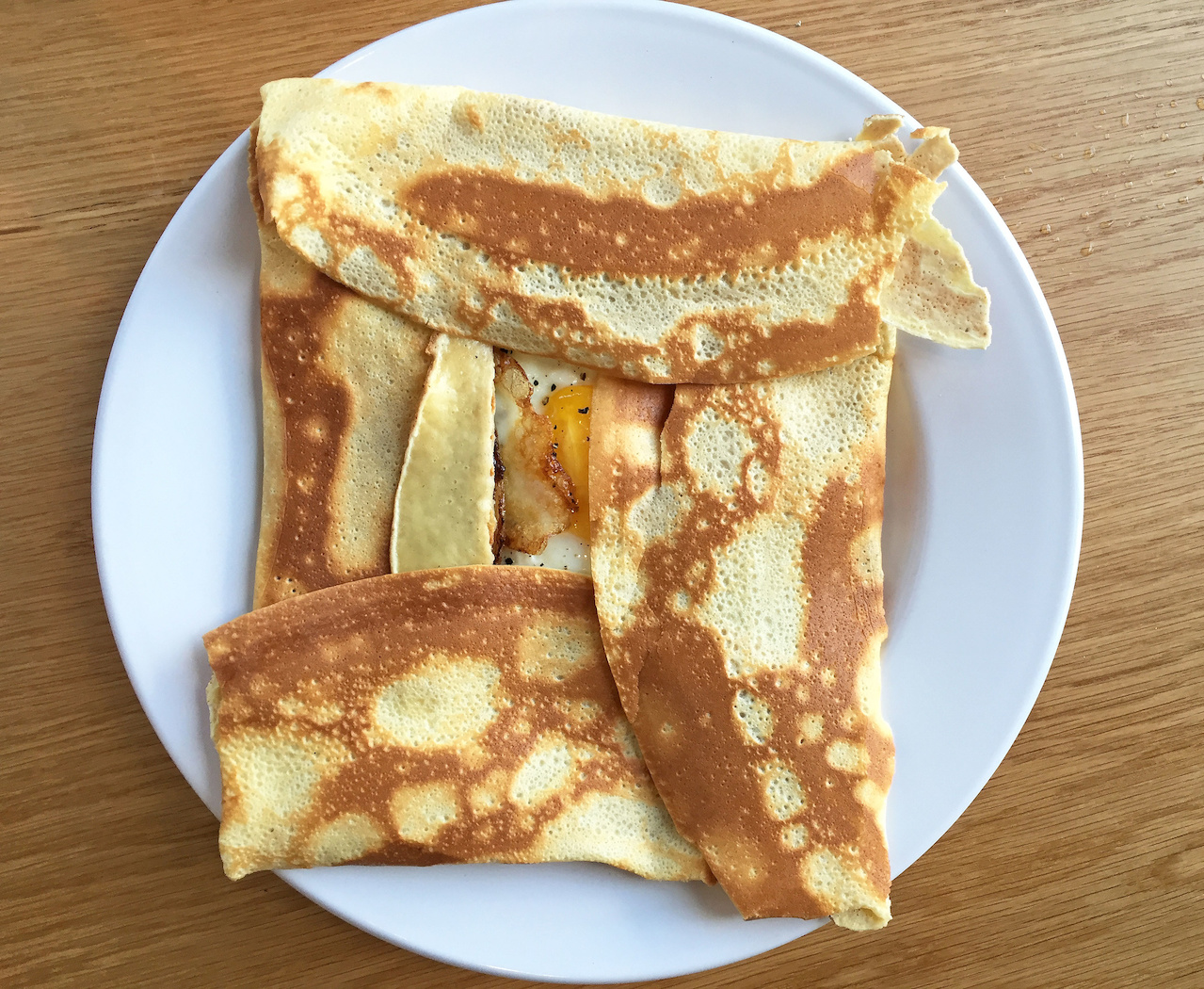 Ever heard of a square pancake, stuffed with meat? Here it is. sb-atlanta-pauleys-hamcheese.jpg