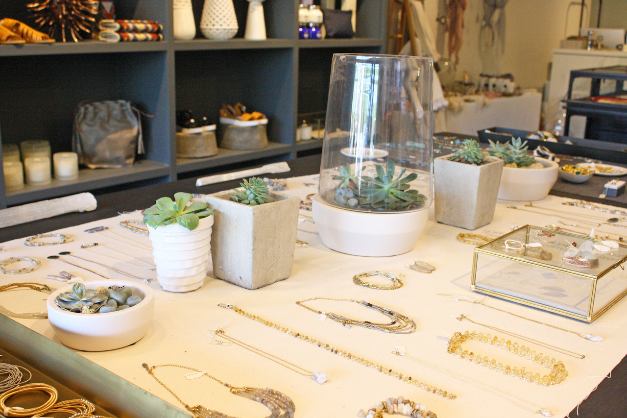 How cool to know Avindy is a local brand. sb-atlanta-rivermintfinery-display.jpg
