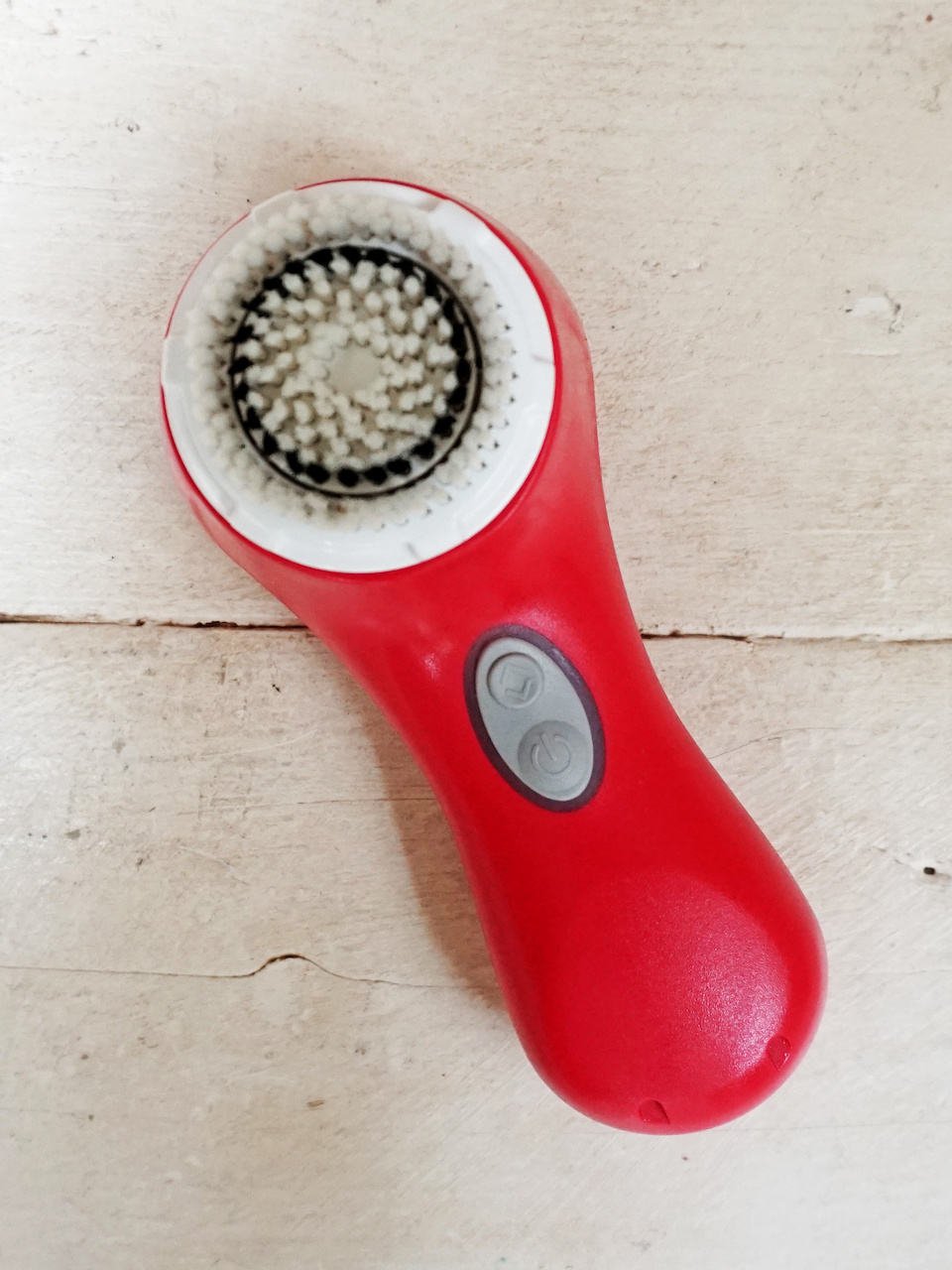 cleans and exfoliates Beauty Products you MUST have