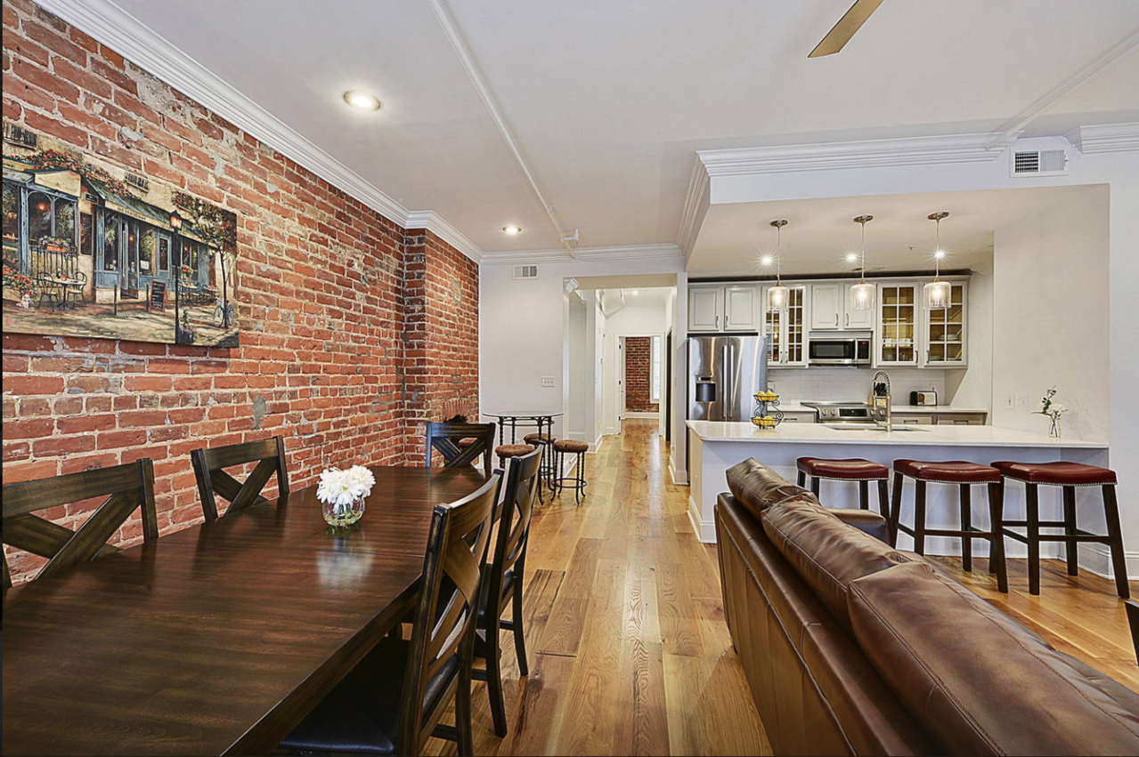 Instead of a hotel, opt for an airbnb in New Orleans Instead of a hotel, opt for an airbnb in New Orleans