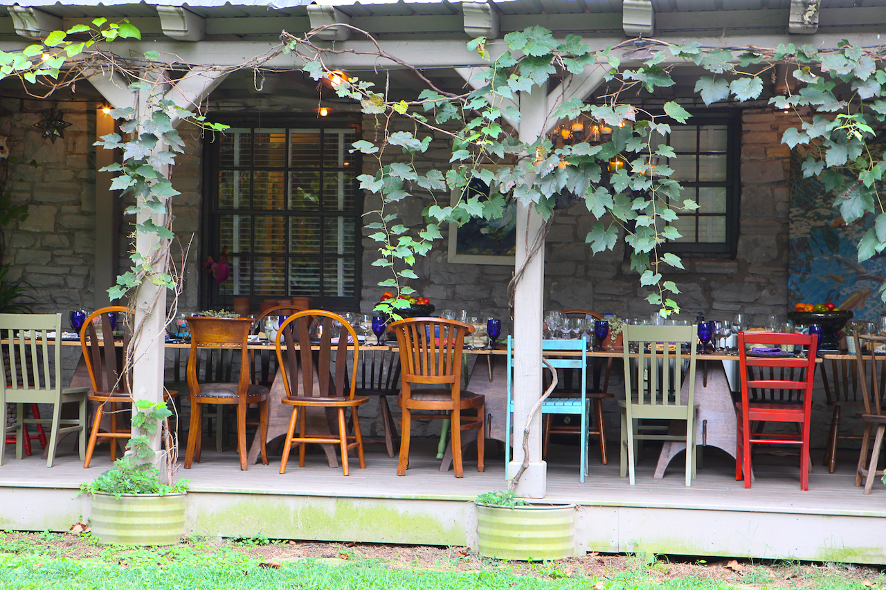 The outdoor porch is ready for guests!