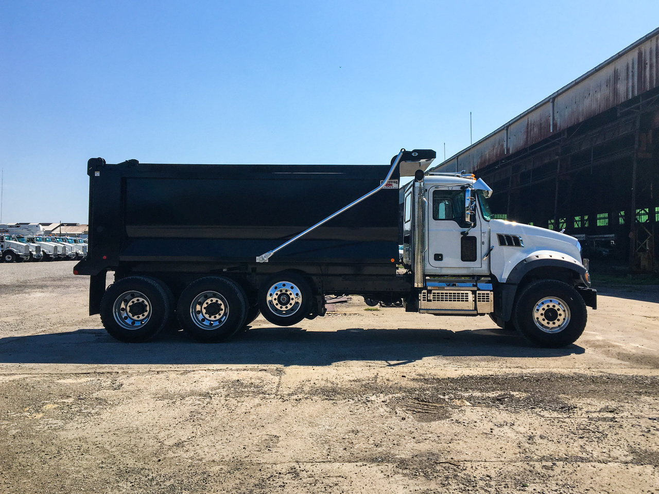 2020 Mack GU713/64FR 8x4 OX BODIES 17' Stampede Dump Truck For Sale
