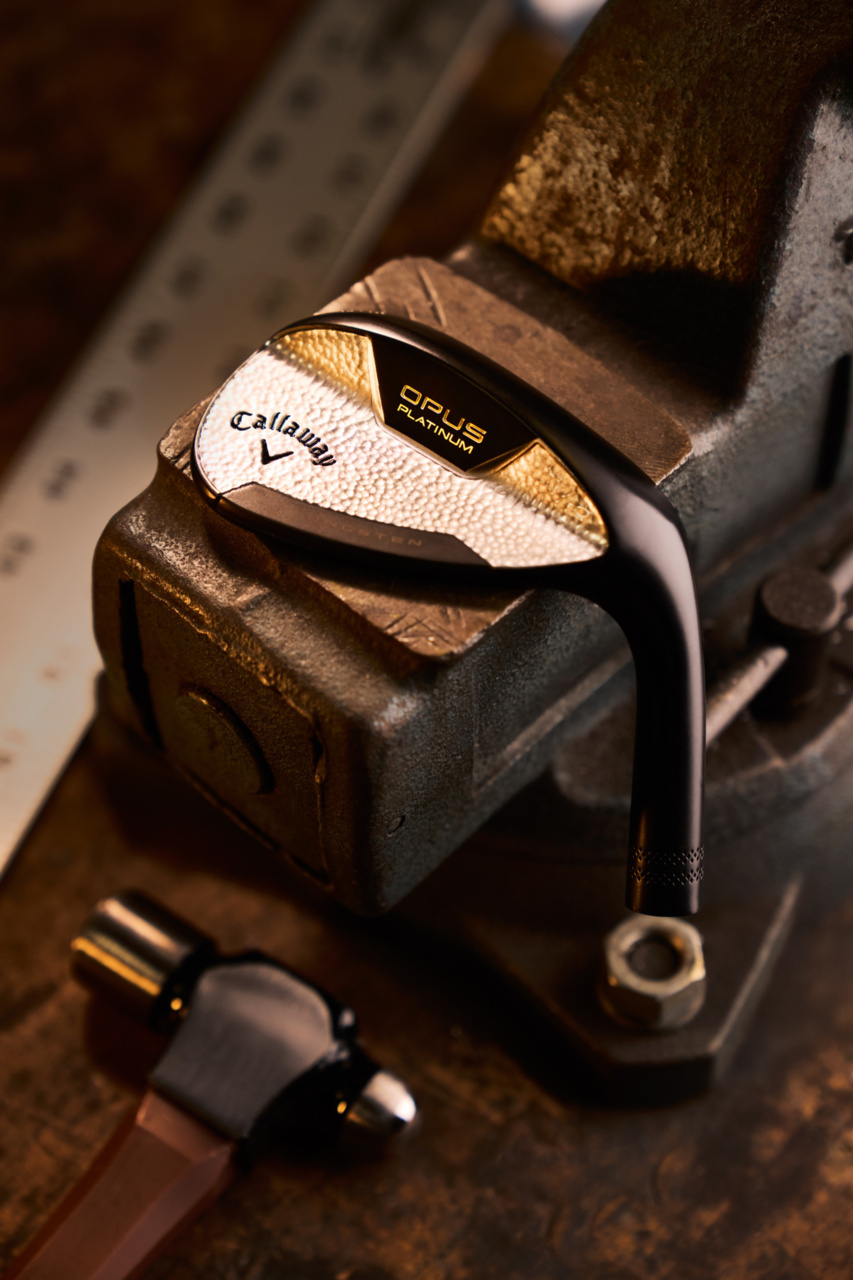 [온라인 단독] 오퍼스 플래티넘 크래프츠맨 컬렉션 웨지: 해머드 블랙