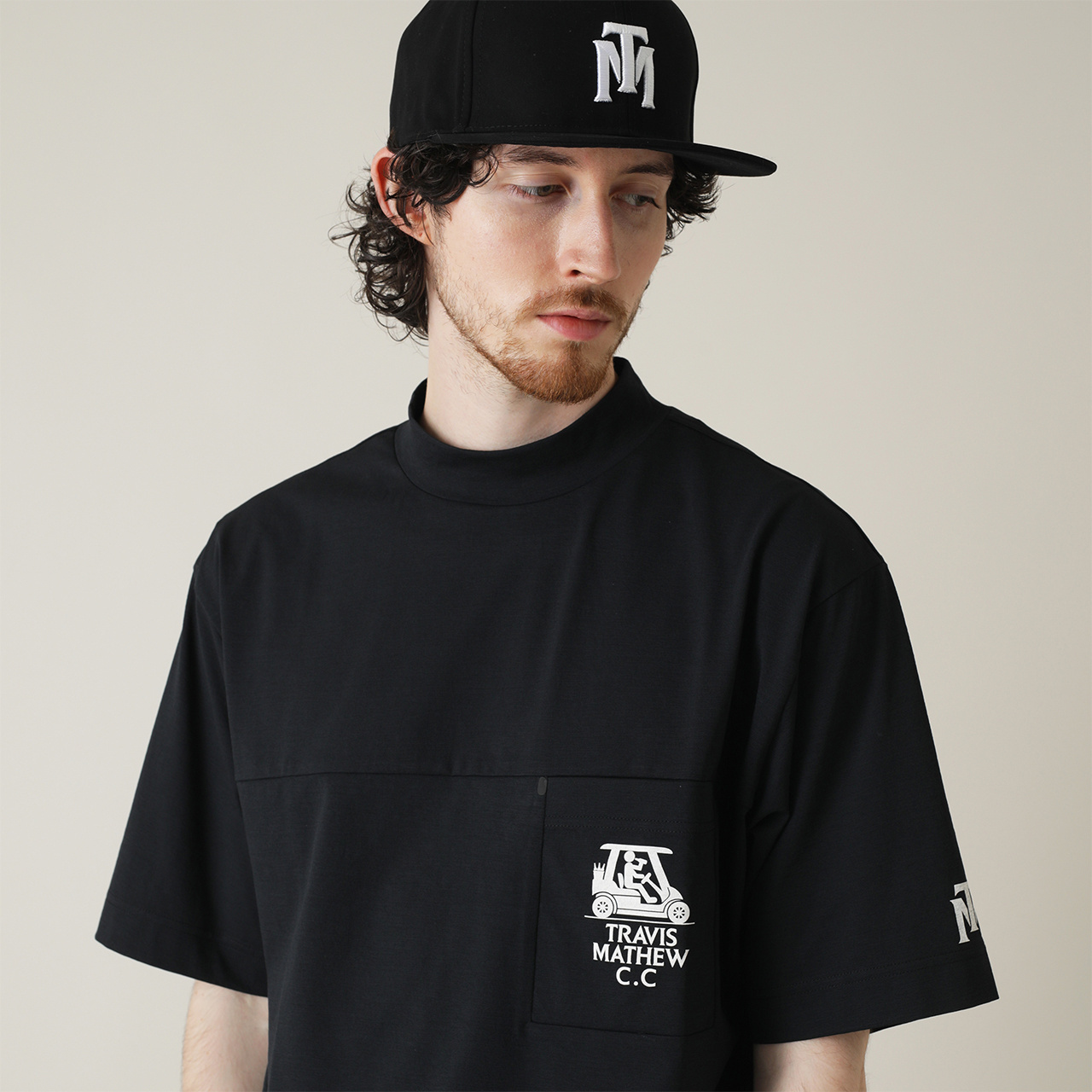 リラックスシルエット バックプリント 半袖モック(UNISEX)