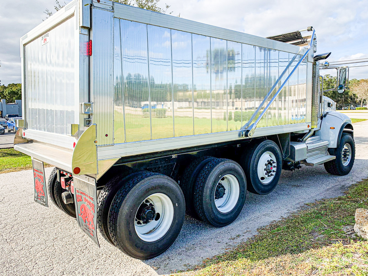 2020 Peterbilt 348 8x4 OX BODIES 16' Aluminum Vertex Dump Truck For