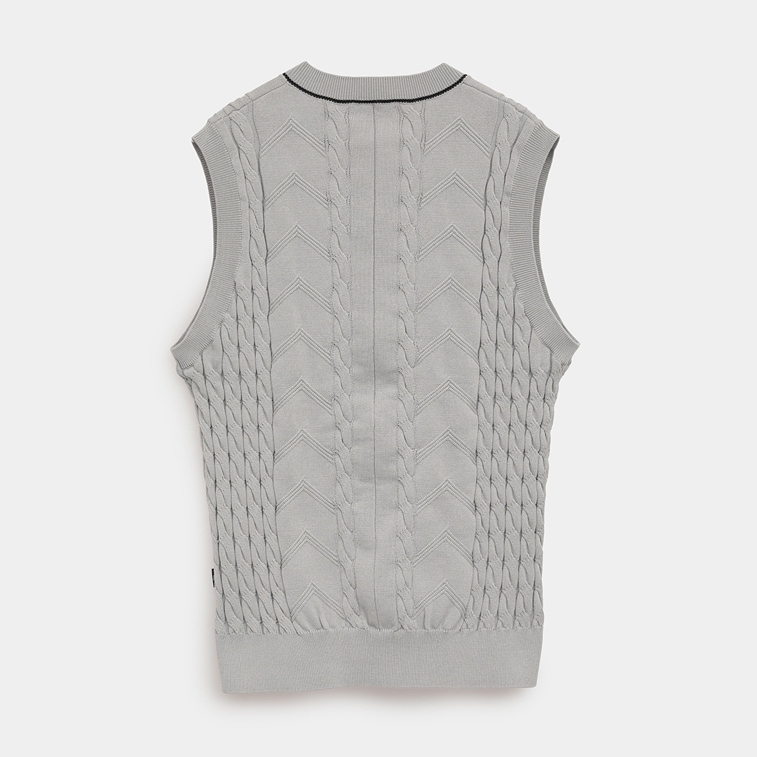 Sporty & Rich ケーブルニットベスト KOBE LETTUCE ニットベスト レディース コーデ 40代 Vネック