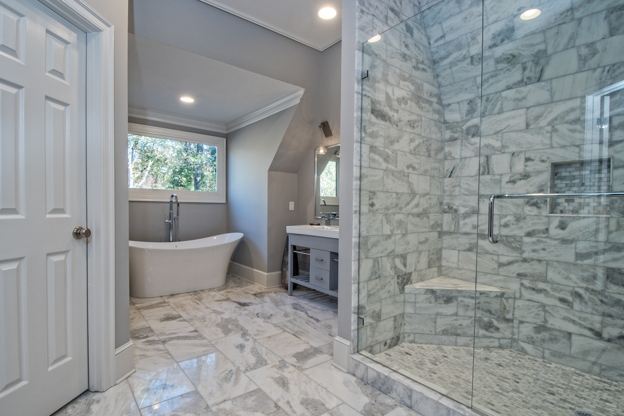 A bathroom renovation project by Leslie makes the most of angled walls. Image| Steve Roberts A bathroom renovation project by Leslie makes the most of angled walls. Image| Steve Roberts