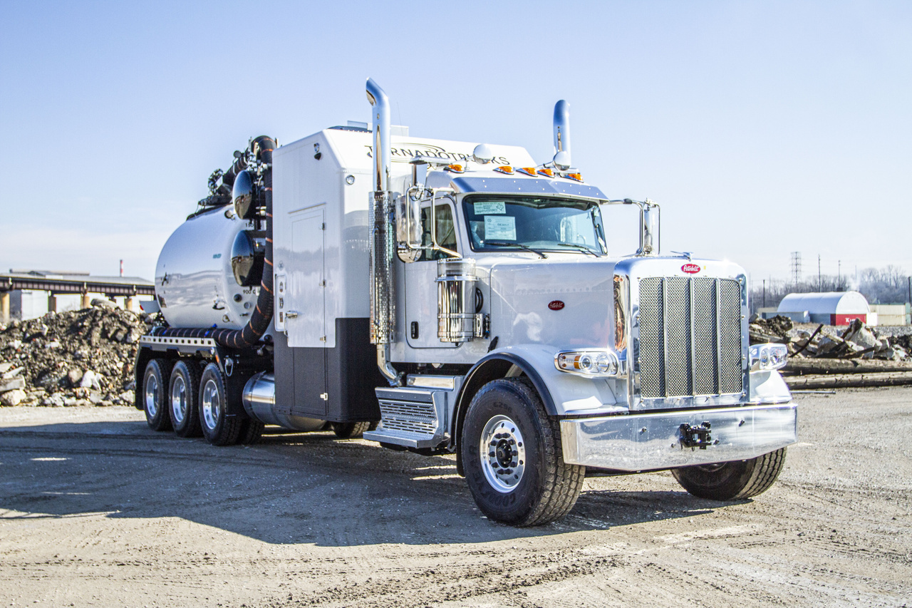 2020 Peterbilt 389 8x6 Tornado Global F4 ECOLITE Hydrovac Truck For
