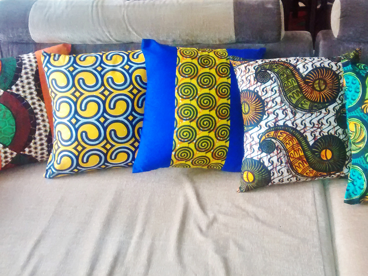 Throw pillows are an easy way to perk up a room and Mbabzi has enough variety to please anyone’s taste and color scheme. Throw pillows are an easy way to perk up a room and Mbabzi has enough variety to please anyone’s taste and color scheme.