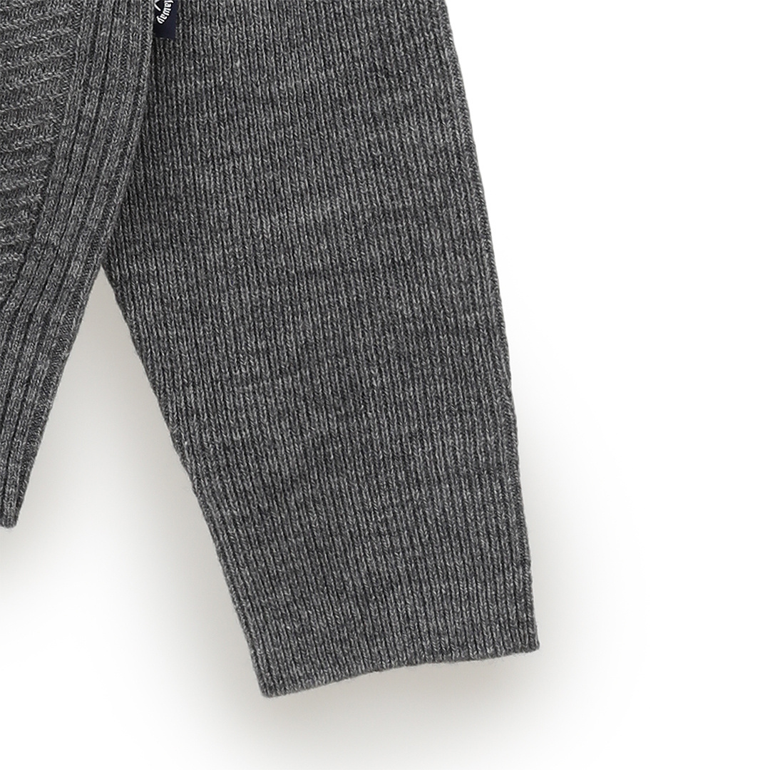 デサントとキャロウェイの2点セットになります。 1280_UYJ7P00IRmH31oYf.jpg?