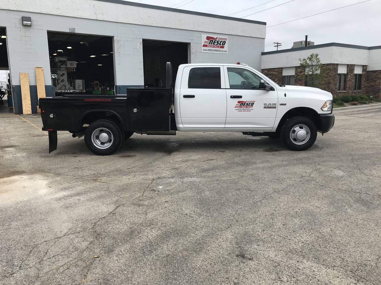 2/3 Flatbed Truck Rental Custom Truck One Source