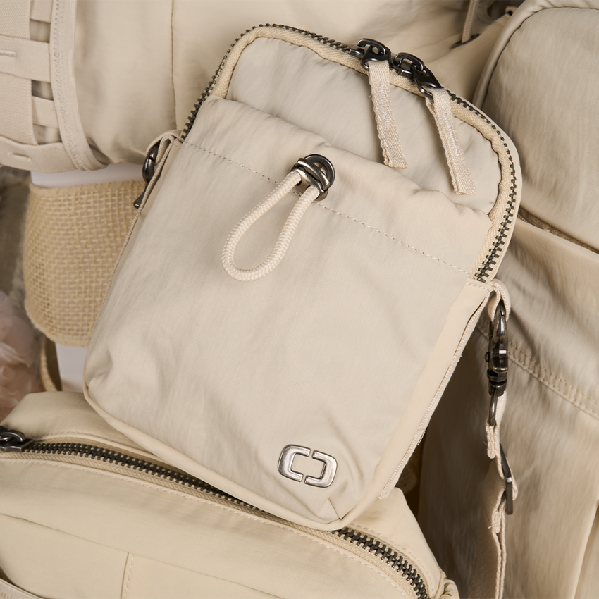 image 8 of AC OG RISE POUCH VANILLA CREME 23