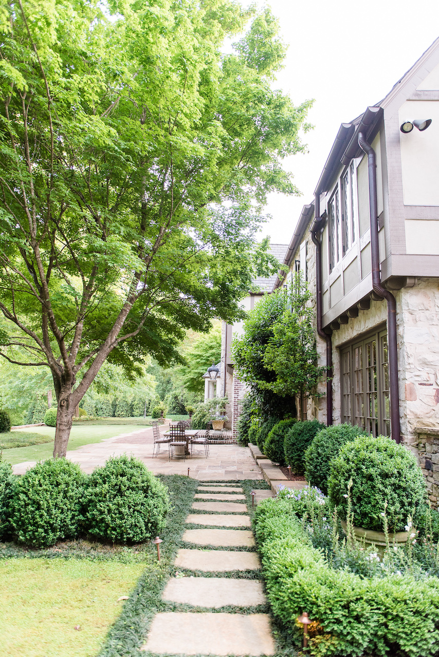 "Stairs and walkways are important tools for landscape architects," says John. "Besides the obvious connecting spaces and mediating changes in elevation, they are an opportunity to pull architecture into the garden." "Stairs and walkways are important tools for landscape architects," says John. "Besides the obvious connecting spaces and mediating changes in elevation, they are an opportunity to pull architecture into the garden."