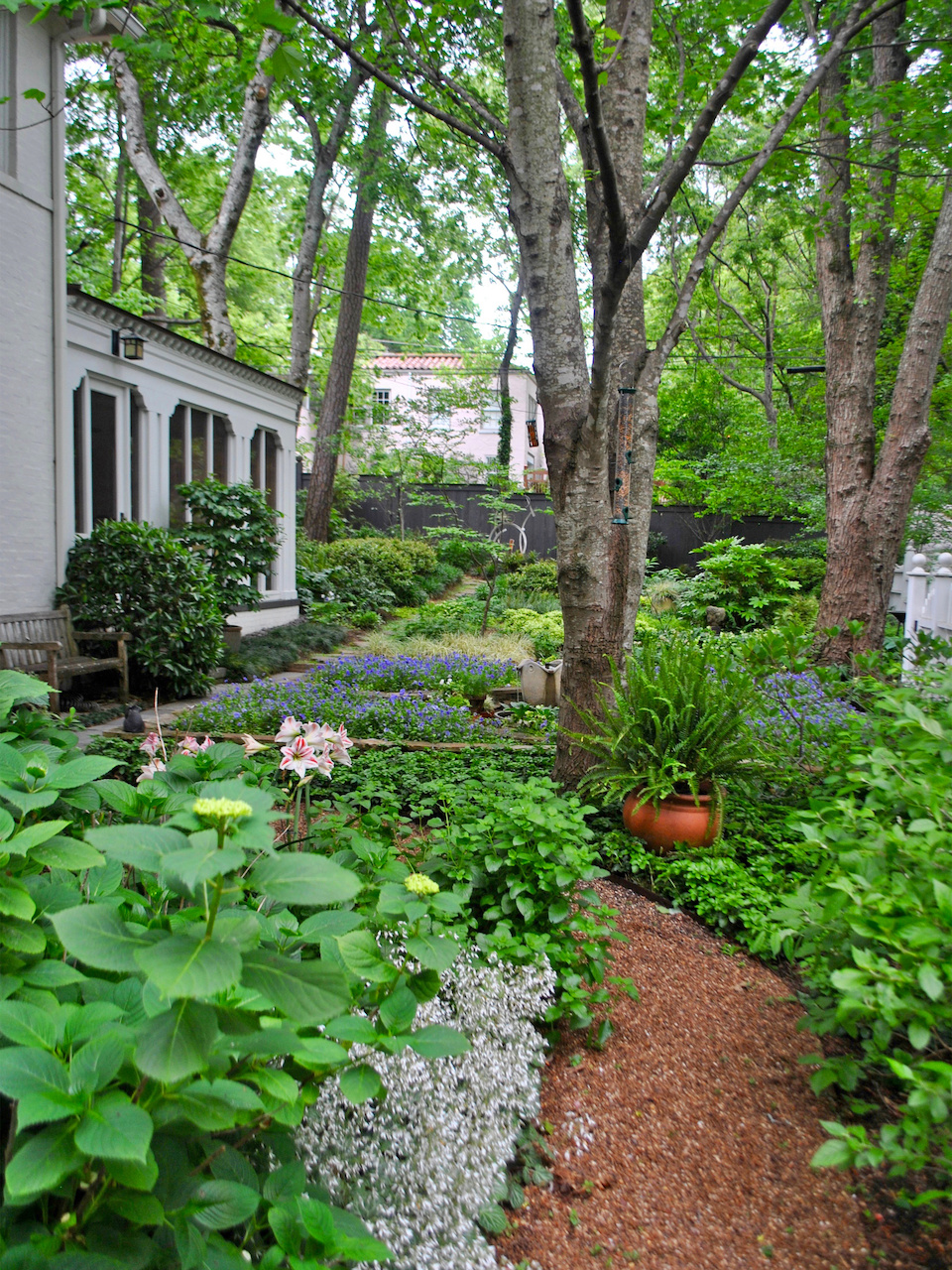 "The house is a white two-story Georgian house with a tile roof. The neighborhood has more of a Spanish look," says Jeanne of her Hollywood home. "The house is a white two-story Georgian house with a tile roof. The neighborhood has more of a Spanish look," says Jeanne of her Hollywood home.