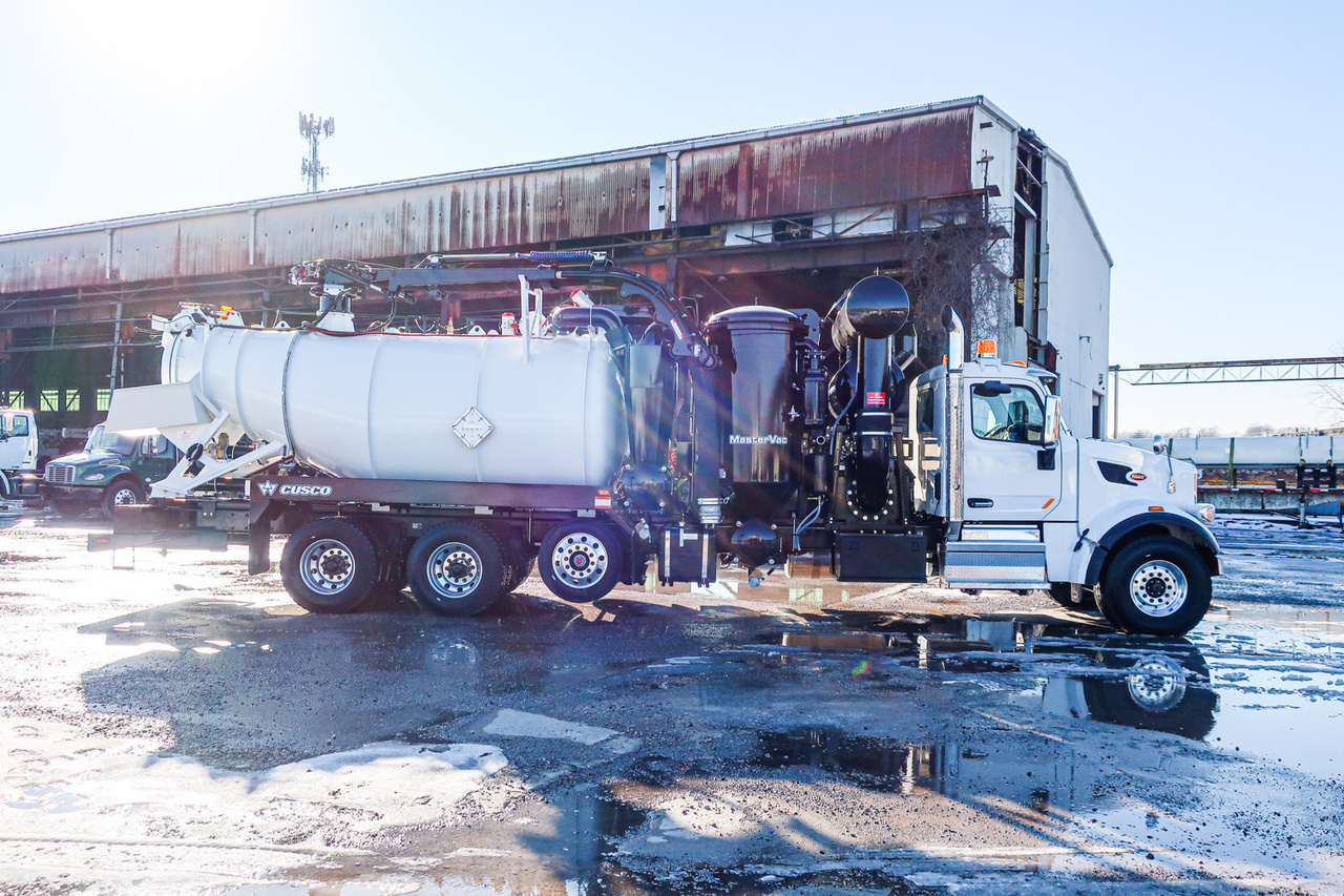 2020 Peterbilt 567 8x4 CUSCO MasterVac 5327 NON HD Hydrovac Truck For