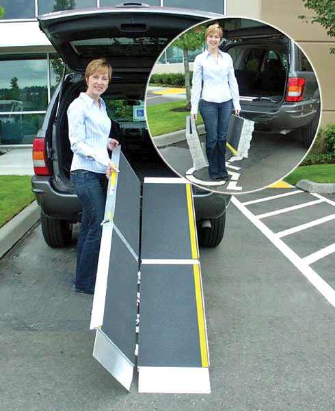 Tri-Fold Ramps, 8 ft (HOTRIFOLD8) photo