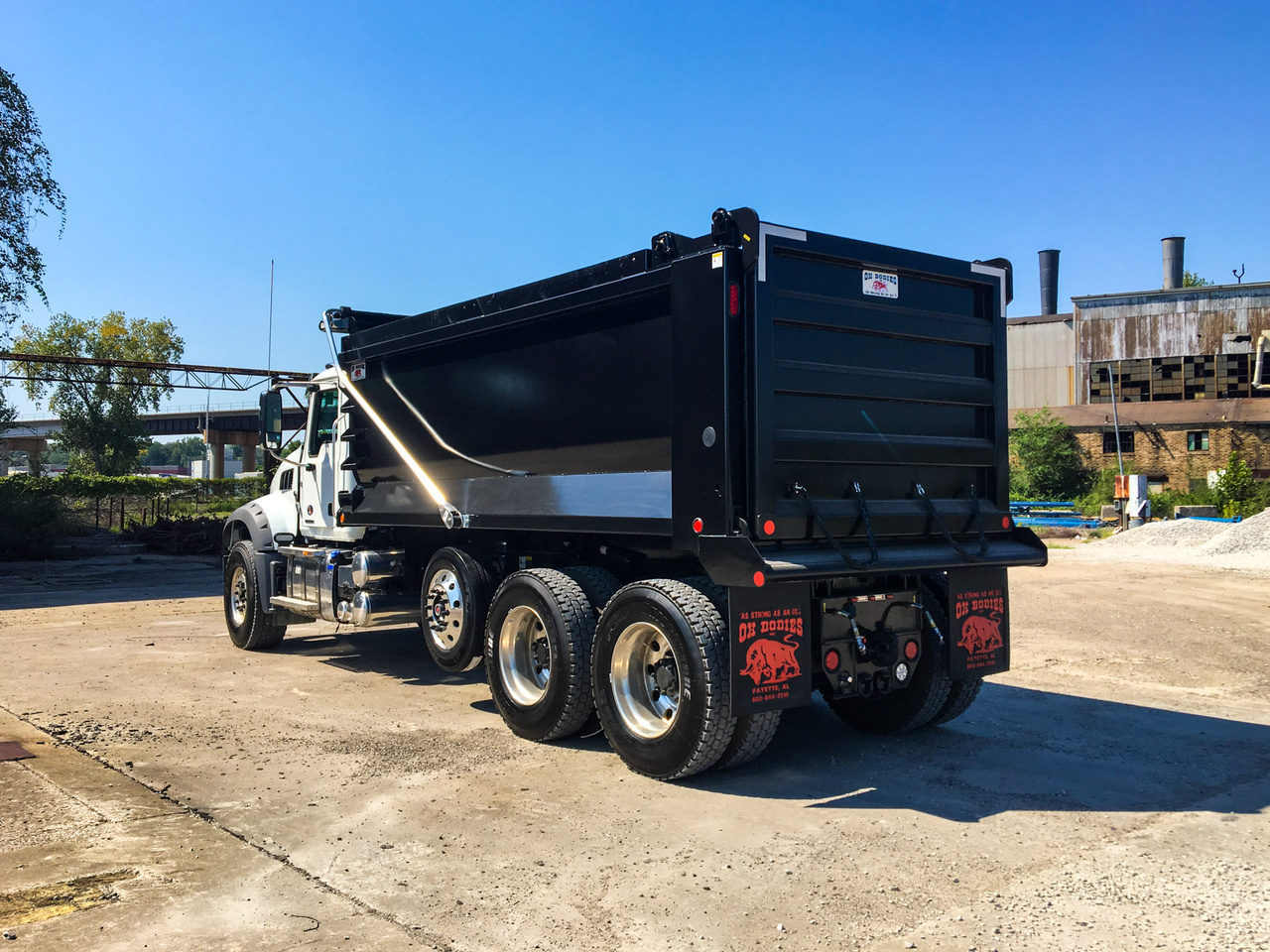2020 Mack GU713/64FR 8x4 OX BODIES 17' Stampede Dump Truck For Sale