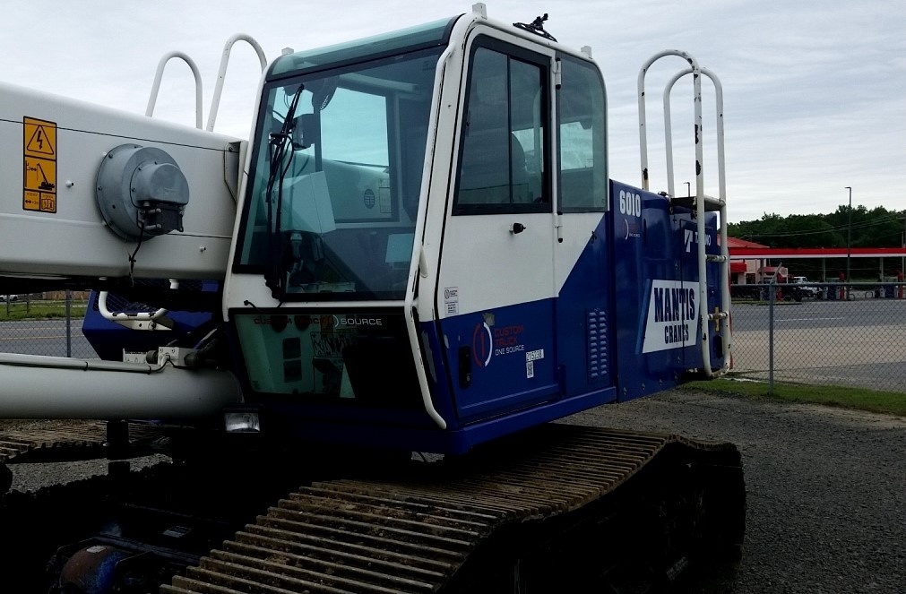 30 tons Crawler Crane Rental - Custom Truck One Source
