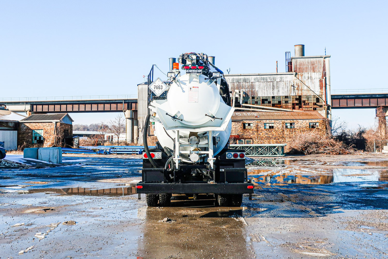 2020 Peterbilt 567 8x4 CUSCO MasterVac 5327 NON HD Hydrovac Truck For