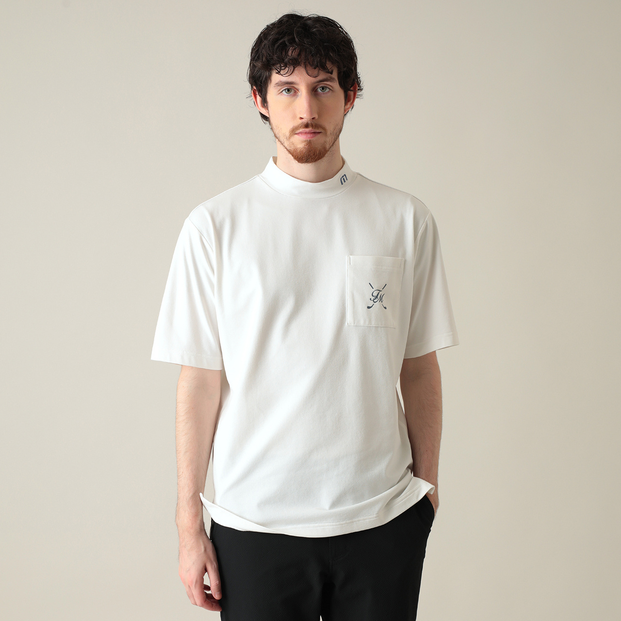 カラット®半袖バックプリントリラックスモックネック(MENS)