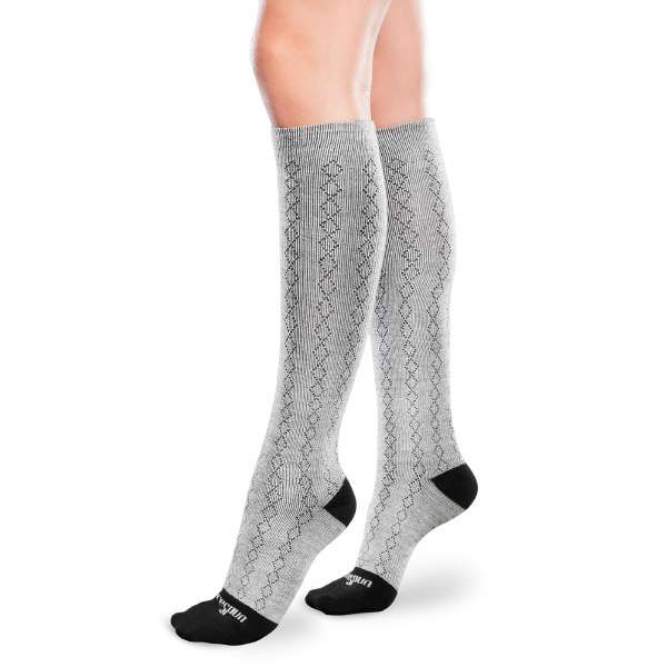 CoreSpun Compression Socks, Classic Diamond (15-20mmHg) - Medium (KR10722MED) photo