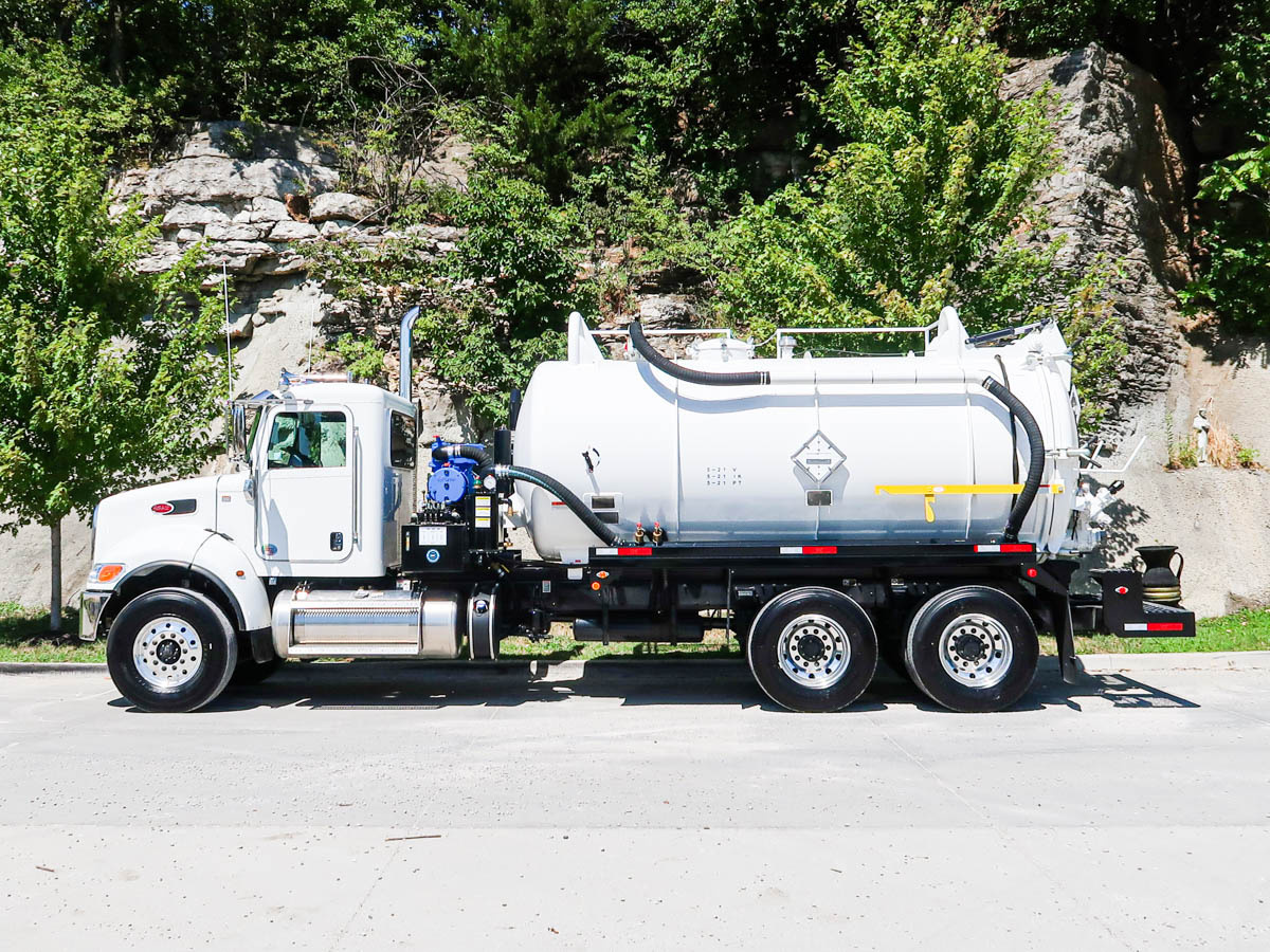 Environmental Vacuum Truck Rental Custom Truck One Source