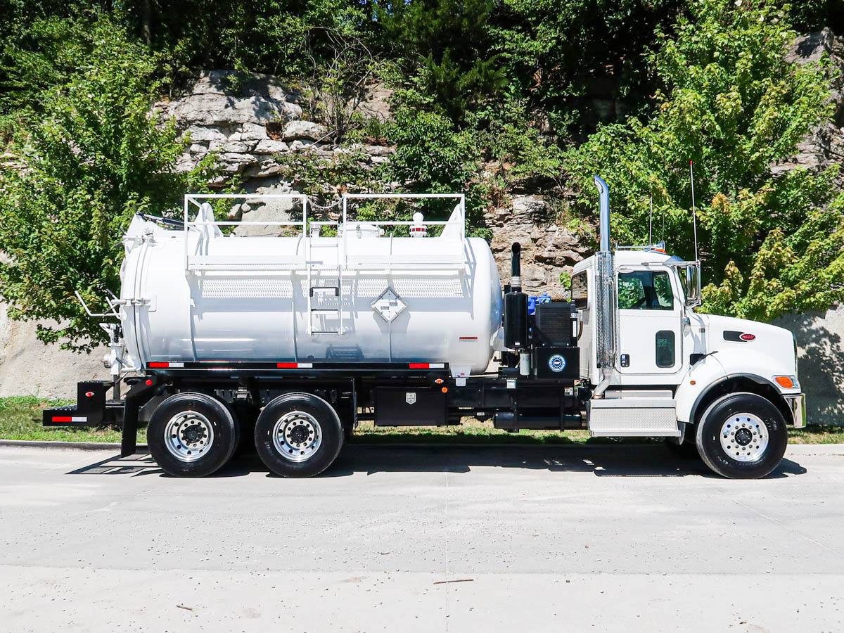 2022 Peterbilt 348 6x4 Global Vacuum Systems 172FTCTOS Hydrovac Truck For Sale Custom Truck