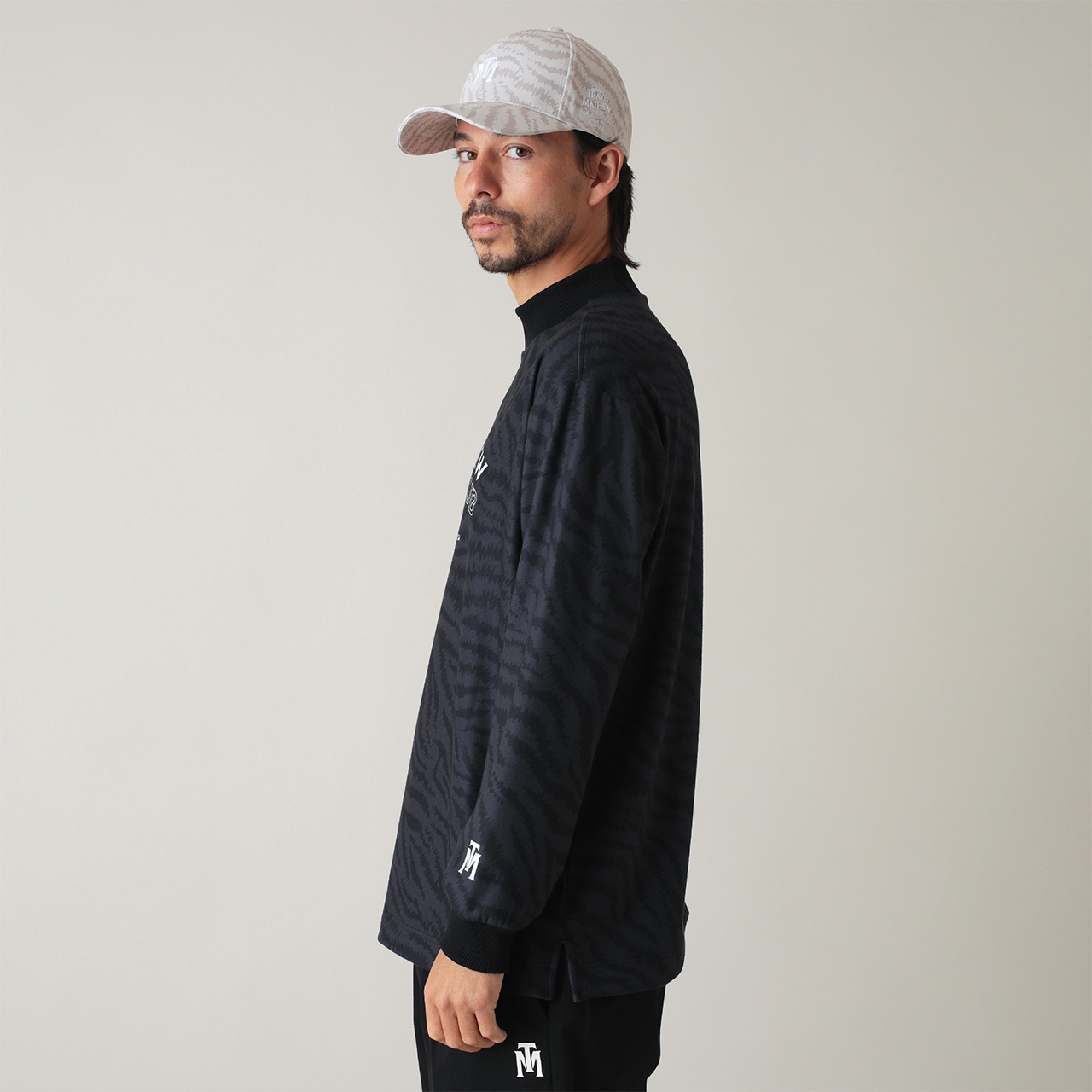 ともくん様♪ 美品 MARK&LONA 完売 モックネック シャツ CODE MARK&LONA - Jaded Mock Neck Top | モックネック | イエロー