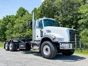75,000 lbs Cable Tandem Axle Roll-Off Truck