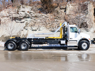 50,000 lbs Hook Tandem Axle Roll-Off Truck