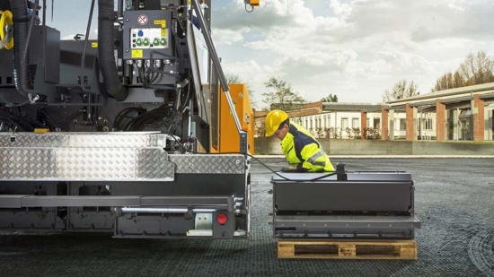 アパルトモン Ammann ABG 8820 Asphalt Paver