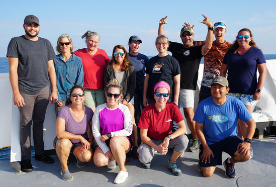 MeettheTeam_GMX00258-small_1.jpg