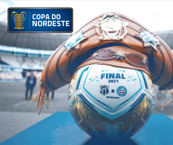 Bola da final entre Ceará e Bahia da Taça do Nordeste de 2021 com um chapéu que simboliza o Nordeste.